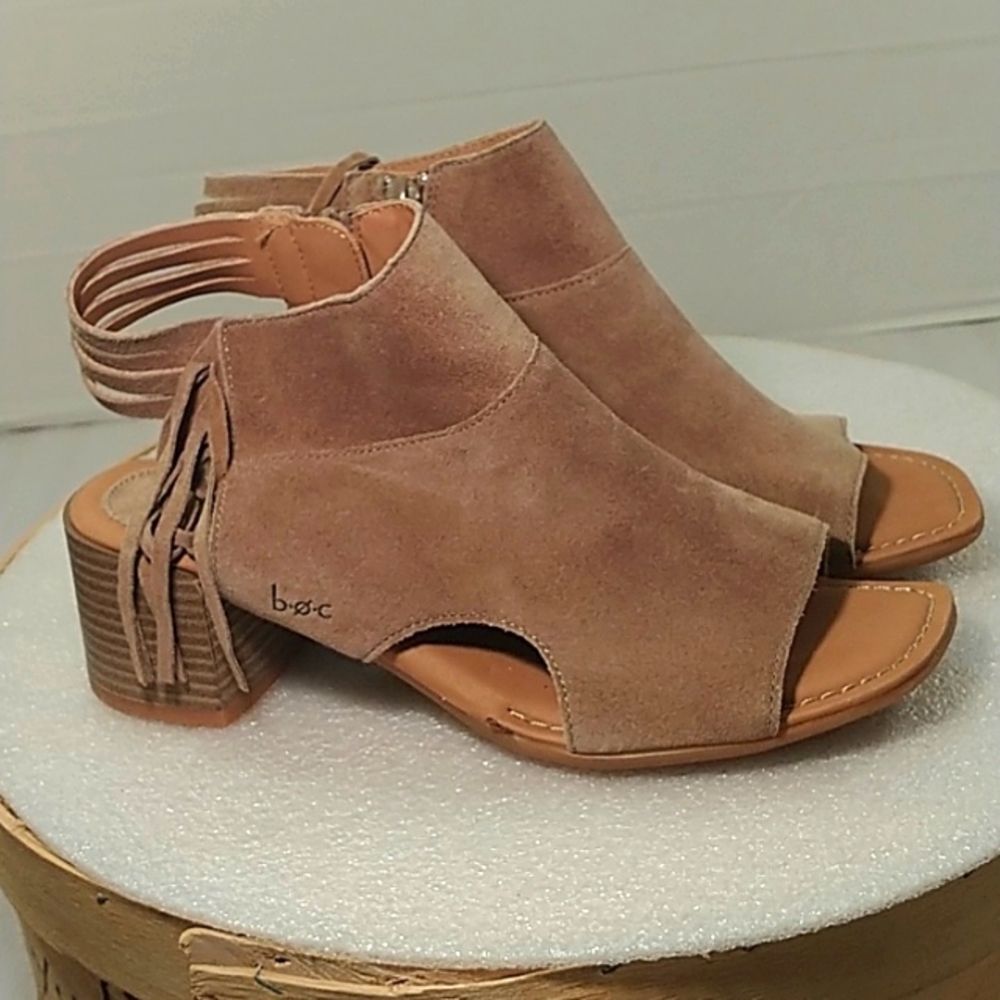 b o c tan leather shoes size 8
